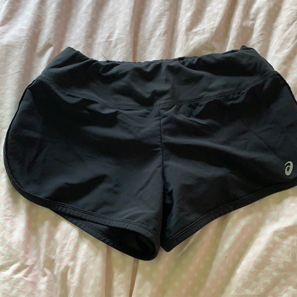 Black ASICS shorts XS